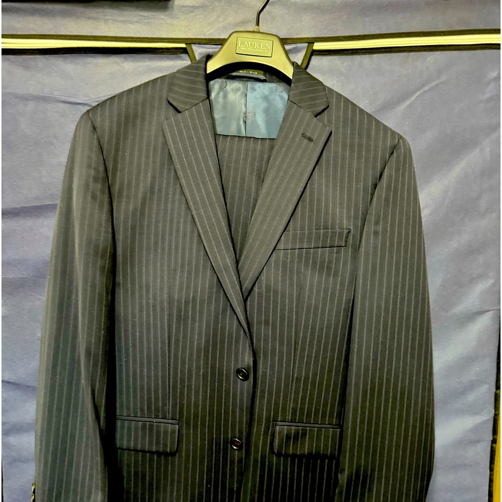 Men’s Navy Blue Pinstripes Ralph Lauren suit